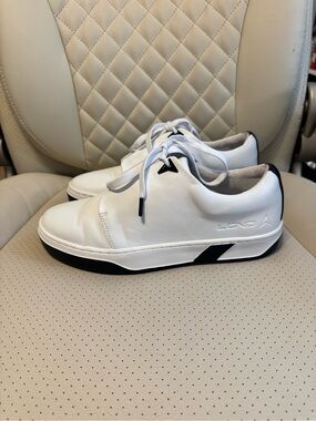 LGND Women’s White & Black Sneakers – Size US 8.5